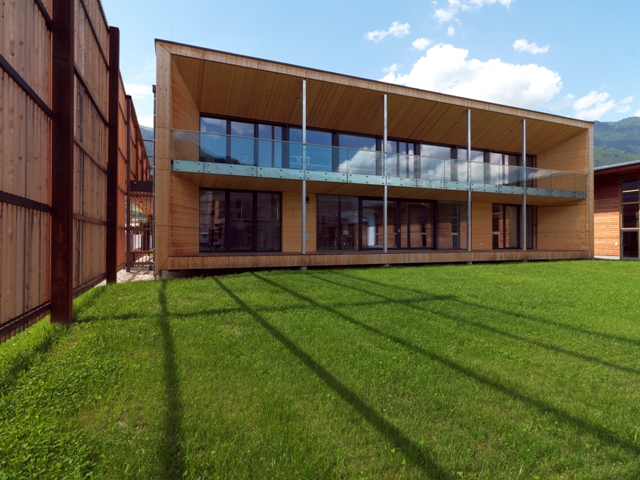 Bürogebäude  Weissenseer Holz-System-Bau GmbH